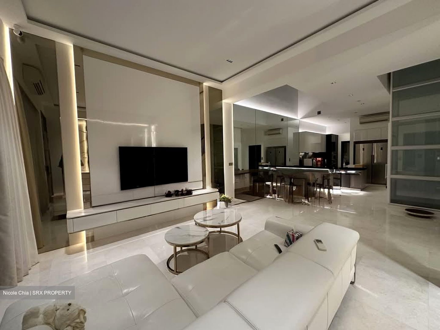 Luxus Hills (ph 7) (D28), Terrace #577352091